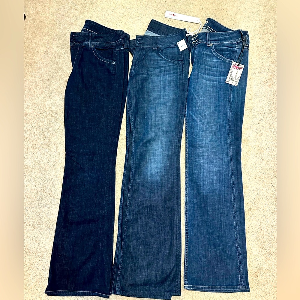Lot of Hudson women’s Blue Jeans